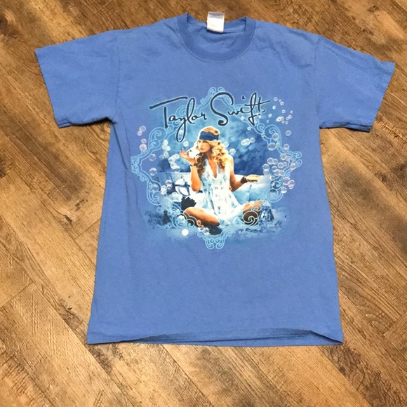 Gildan | Tops | Vintage Taylor Swift 